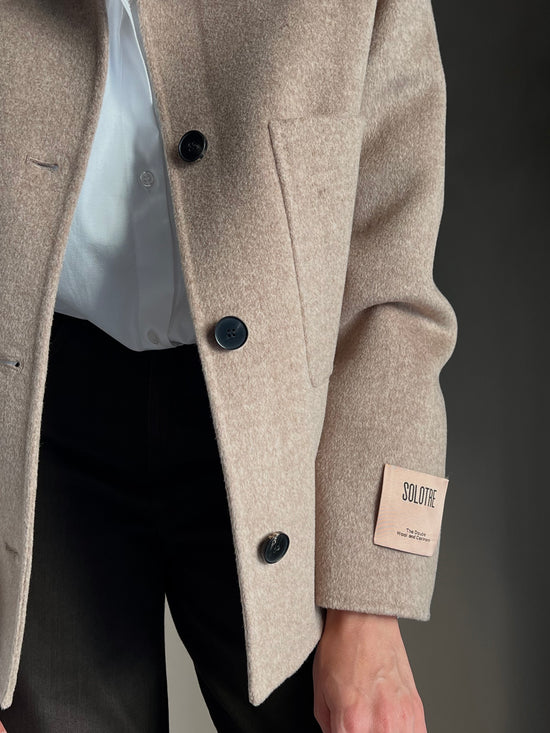 Giacca shacket in lana e cashmere beige
