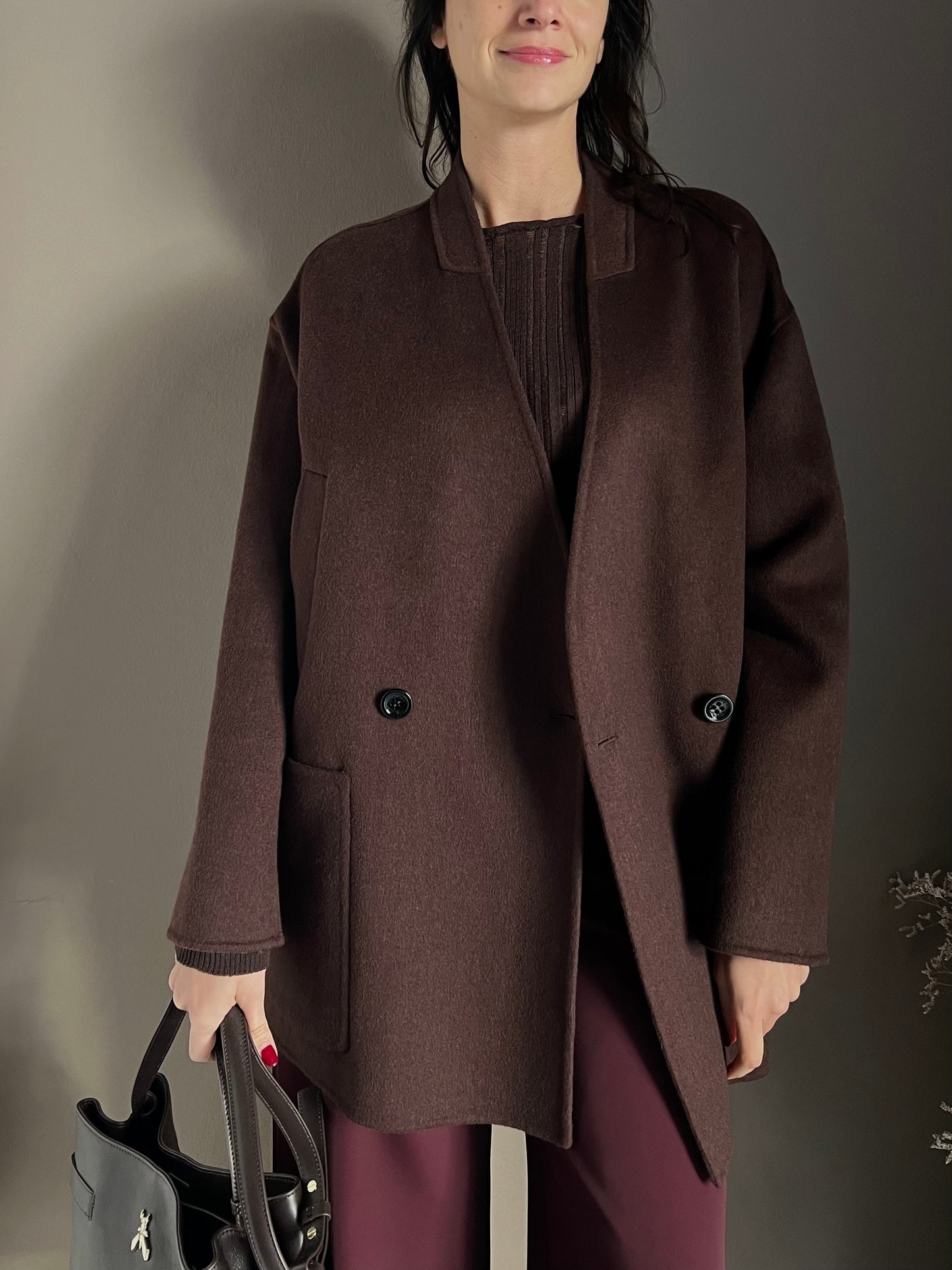 Cappotto in pura lana oversize con sciarpa abbinata