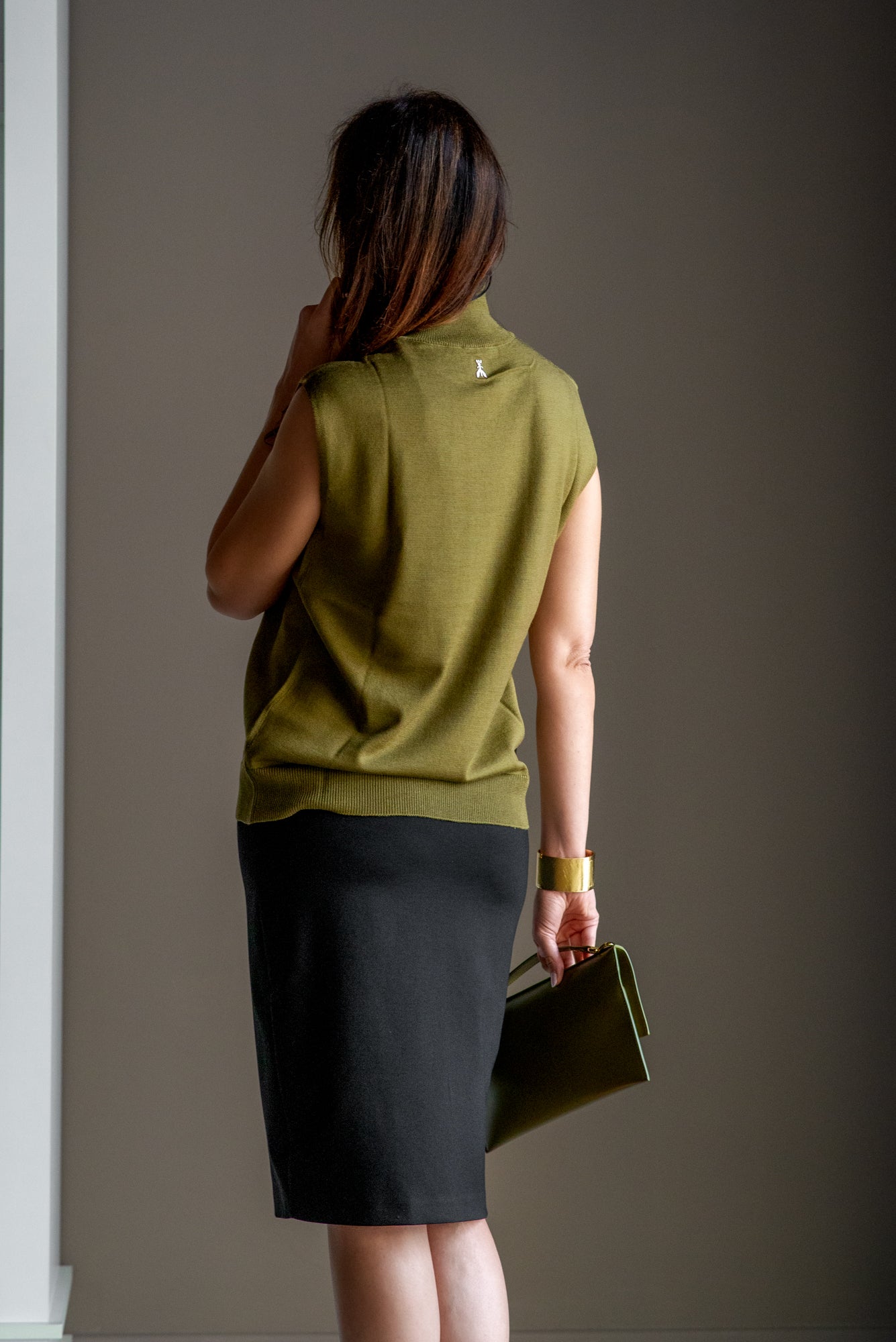 Maglia Smanicata in Lana – Verde Oliva