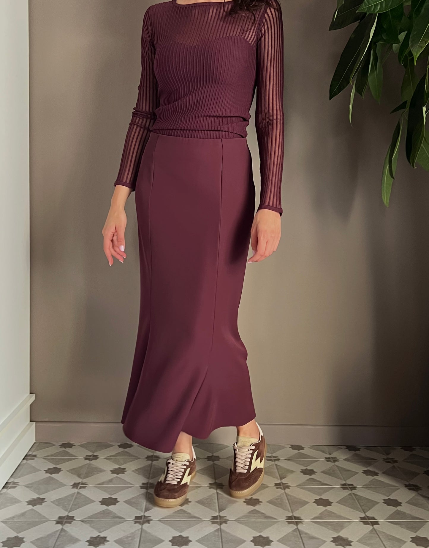 Gonna longuette in crepe purple red