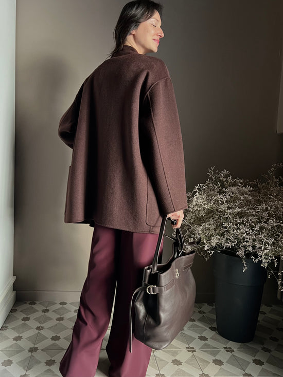 Cappotto in pura lana oversize con sciarpa abbinata