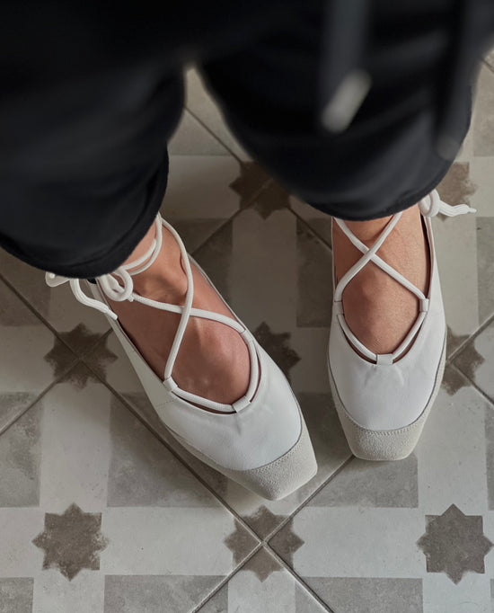 Ballerina Dancing Skin Bianco