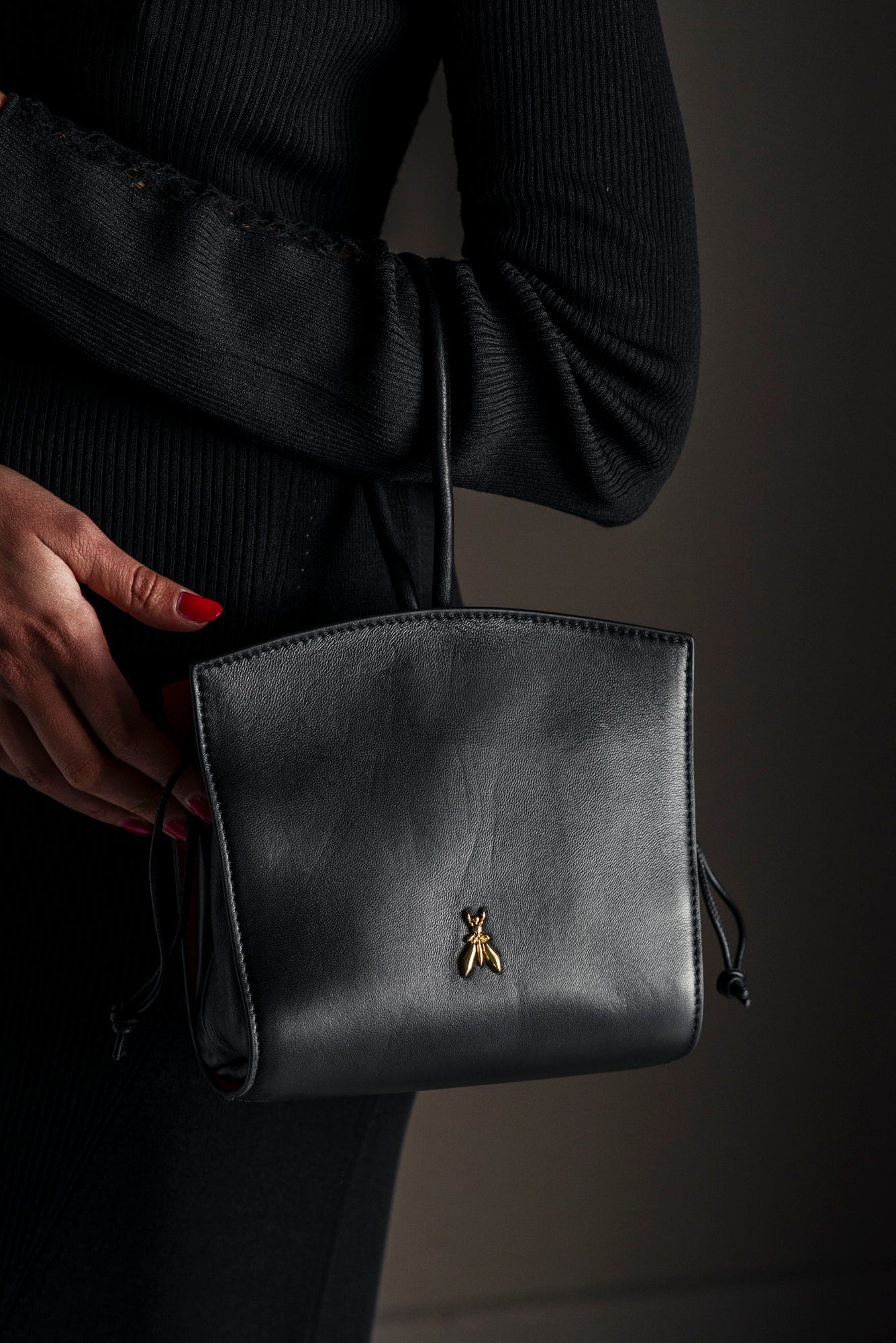 Borsa a mano in pelle con fodera a contrasto