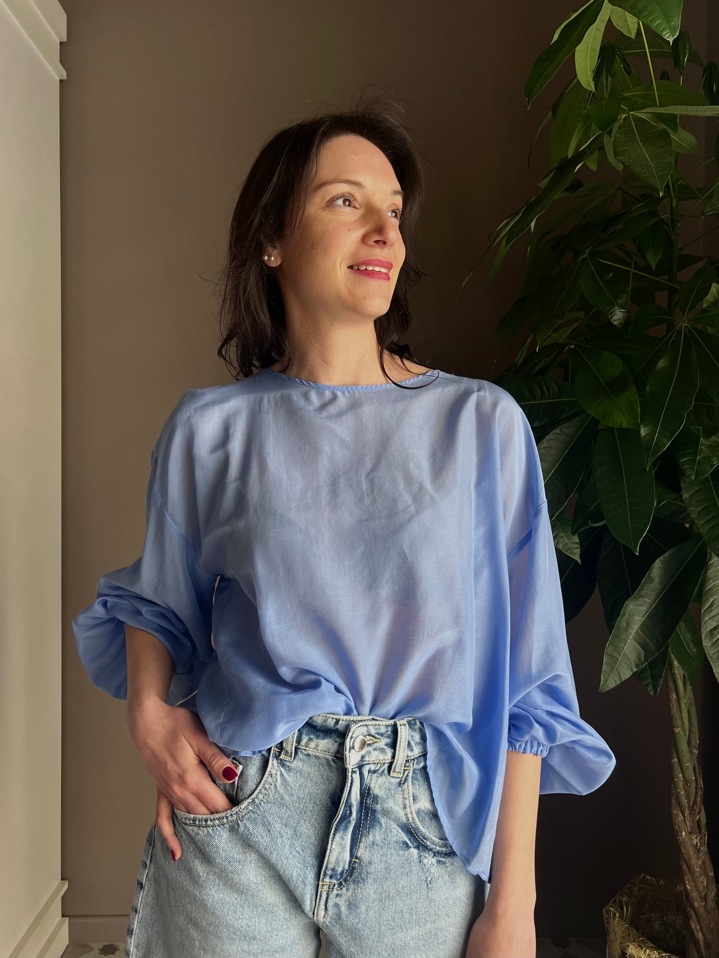 Blusa in cotone garzato scollatura sulla schiena Sky