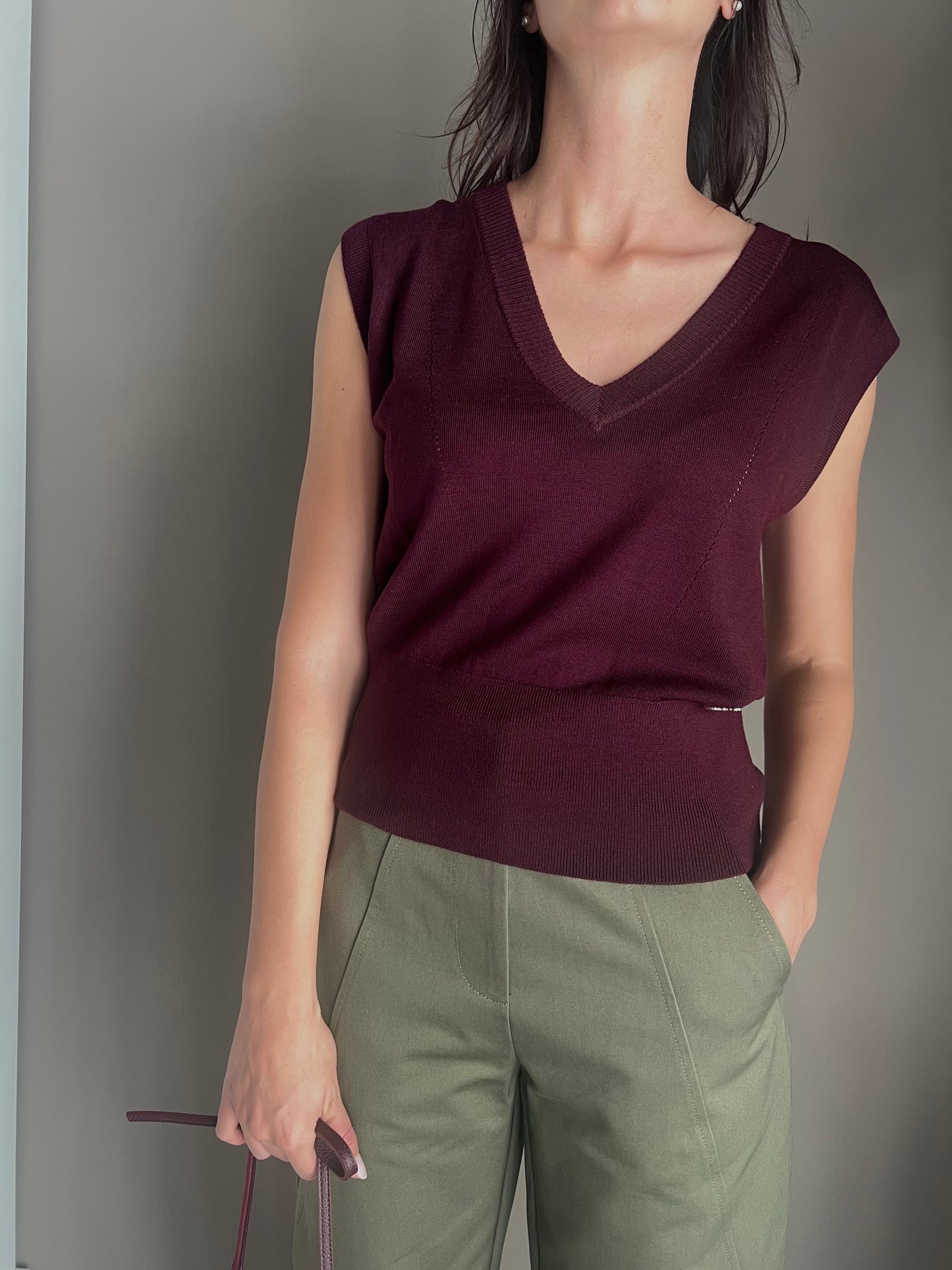 Gilet in maglia scollo V in lana Purple Red