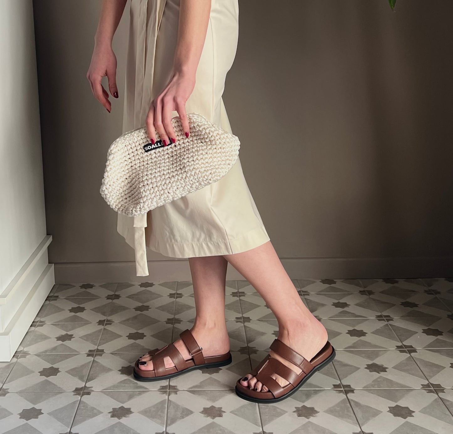 Ciabattina in pelle minimal cuoio
