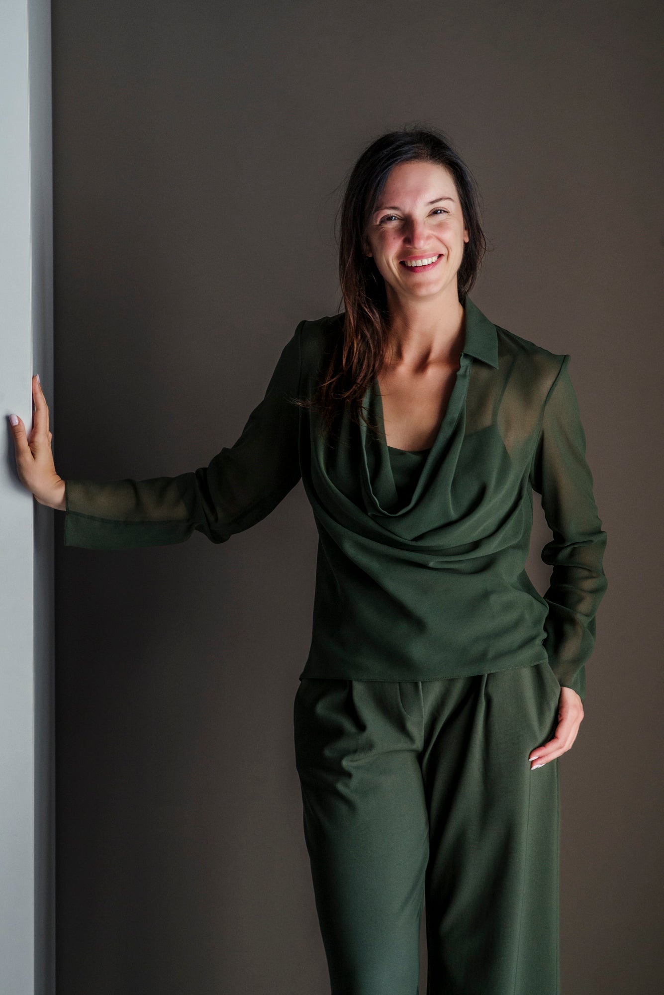 Blusa in chiffon con canotta