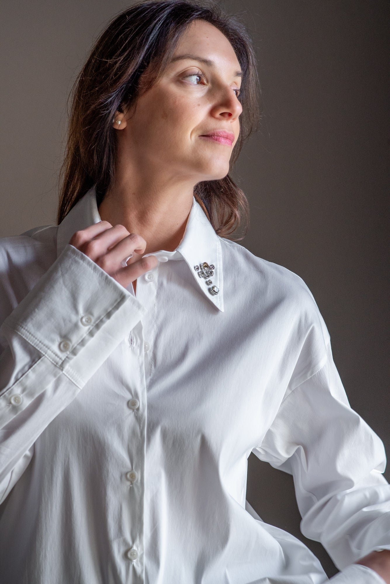 Camicia Bianca in cotone con cabochon