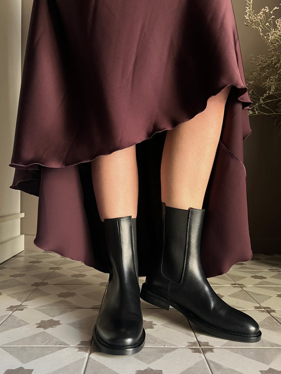 Stivaletto in pelle con elastici laterali