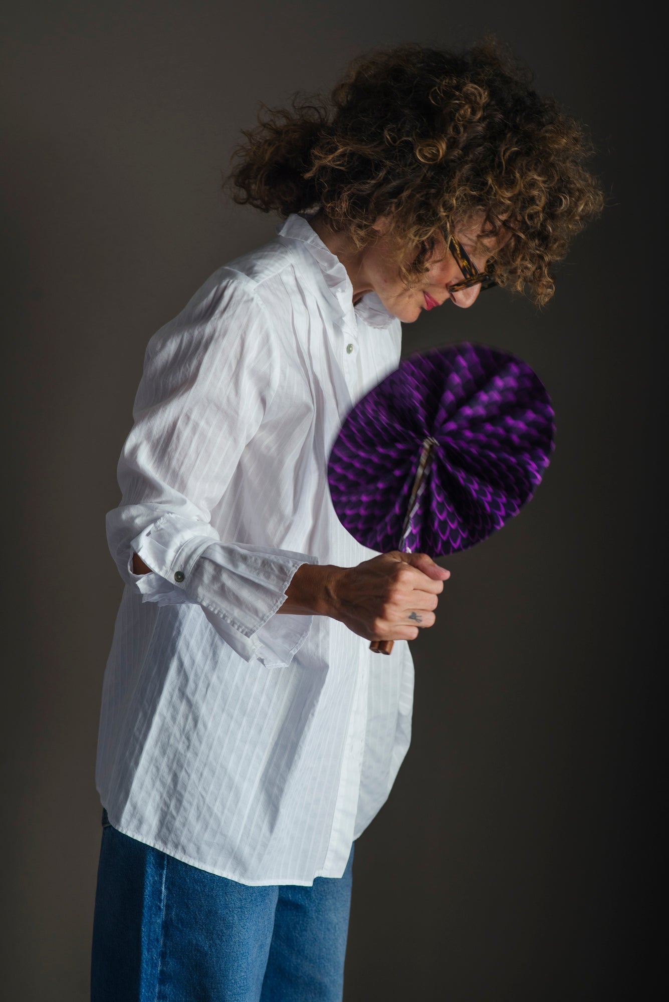 Camicia in cotone svasata con dettagli plisse bianca