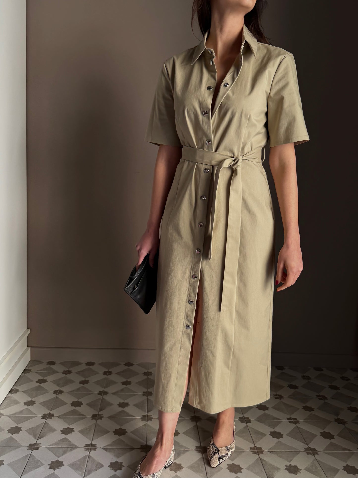 Abitò chemisier midi con cintura