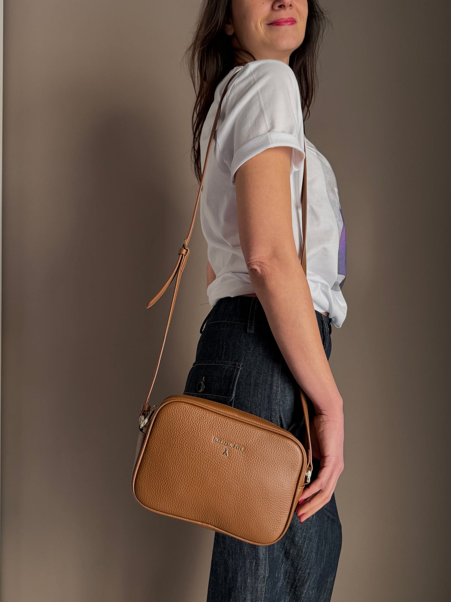 Borsa Tracolla in pelle martellata nera