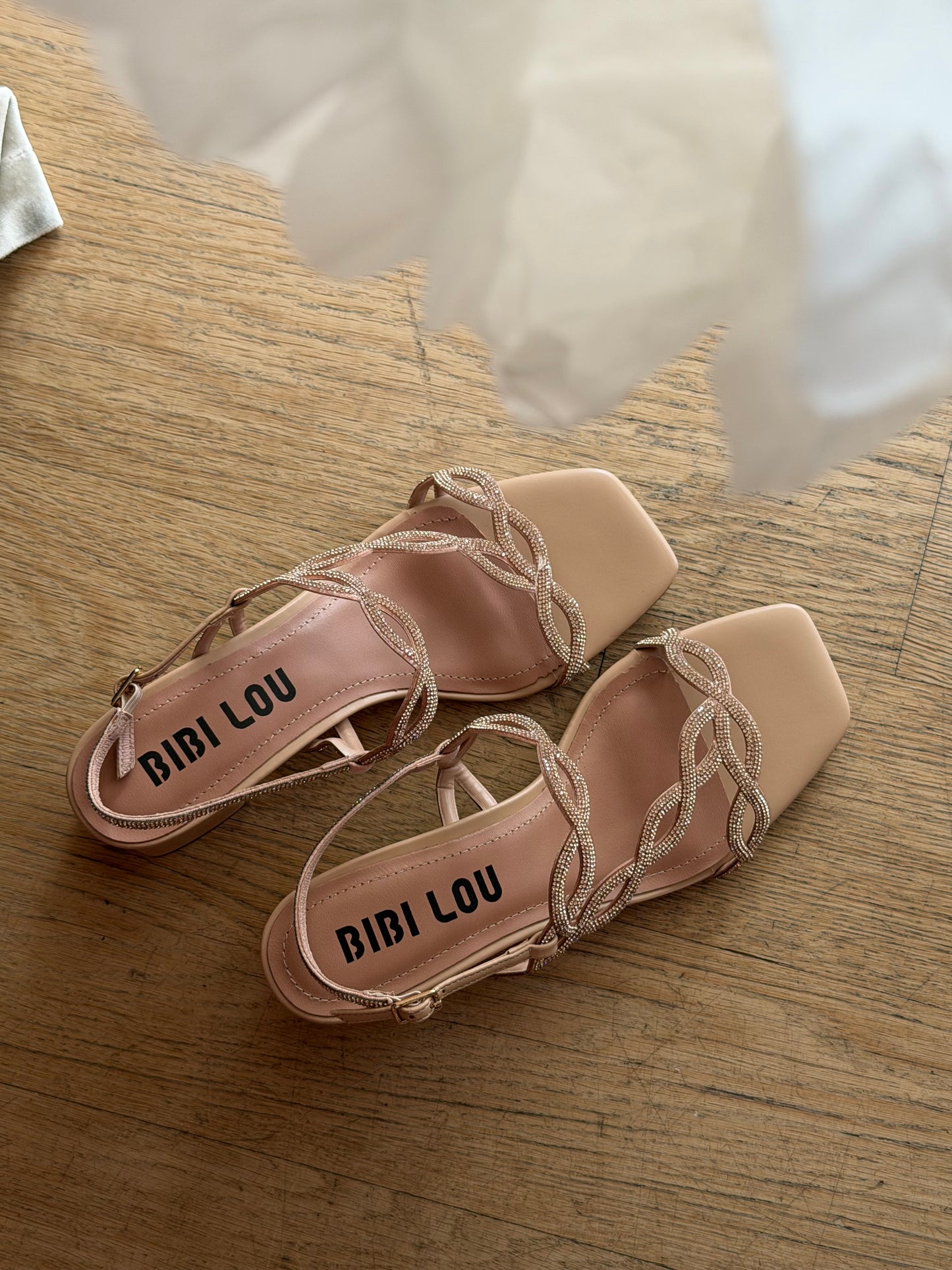 Sandalo Bibi Lou con Intrecci di Strass – Nude