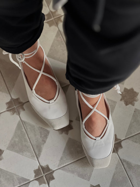Ballerina Dancing Skin Bianco
