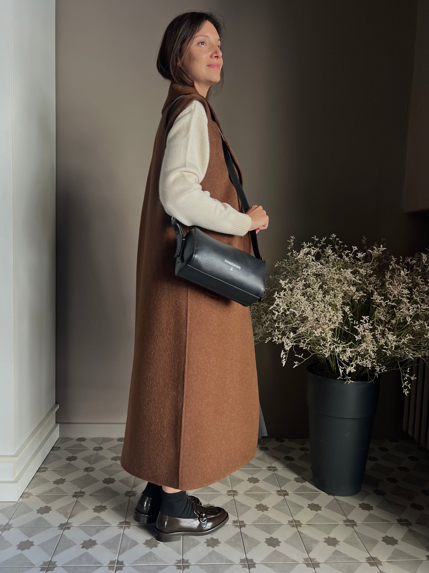 Cappotto smanicato in lana e alpaca
