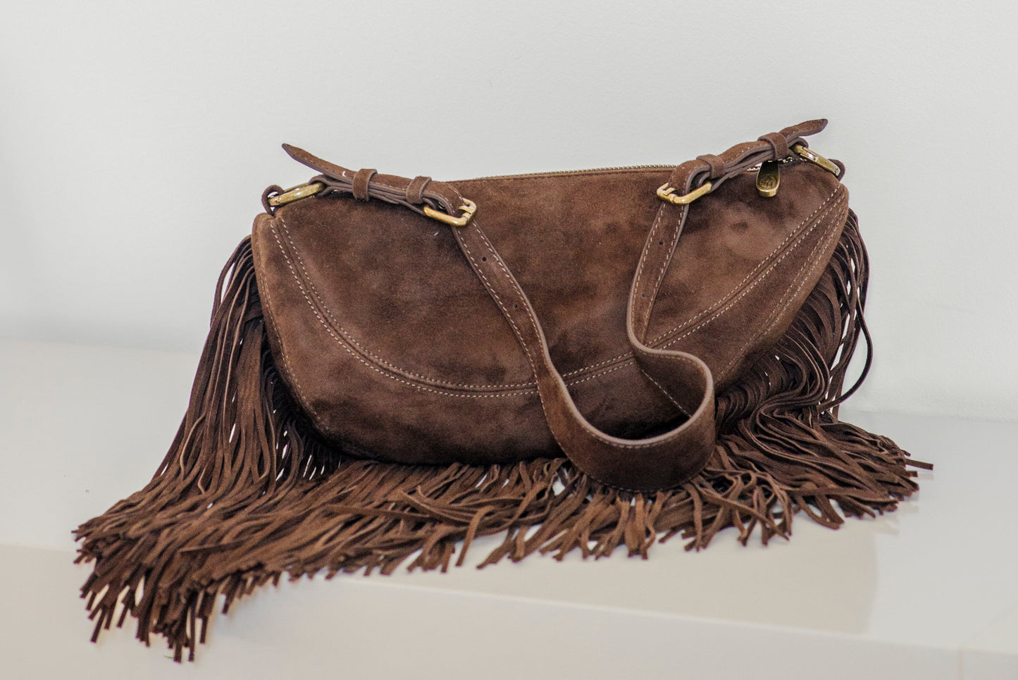Borsa in suede con frange