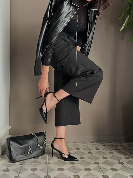 Decolletè in pelle con cinturini tacco 10cm