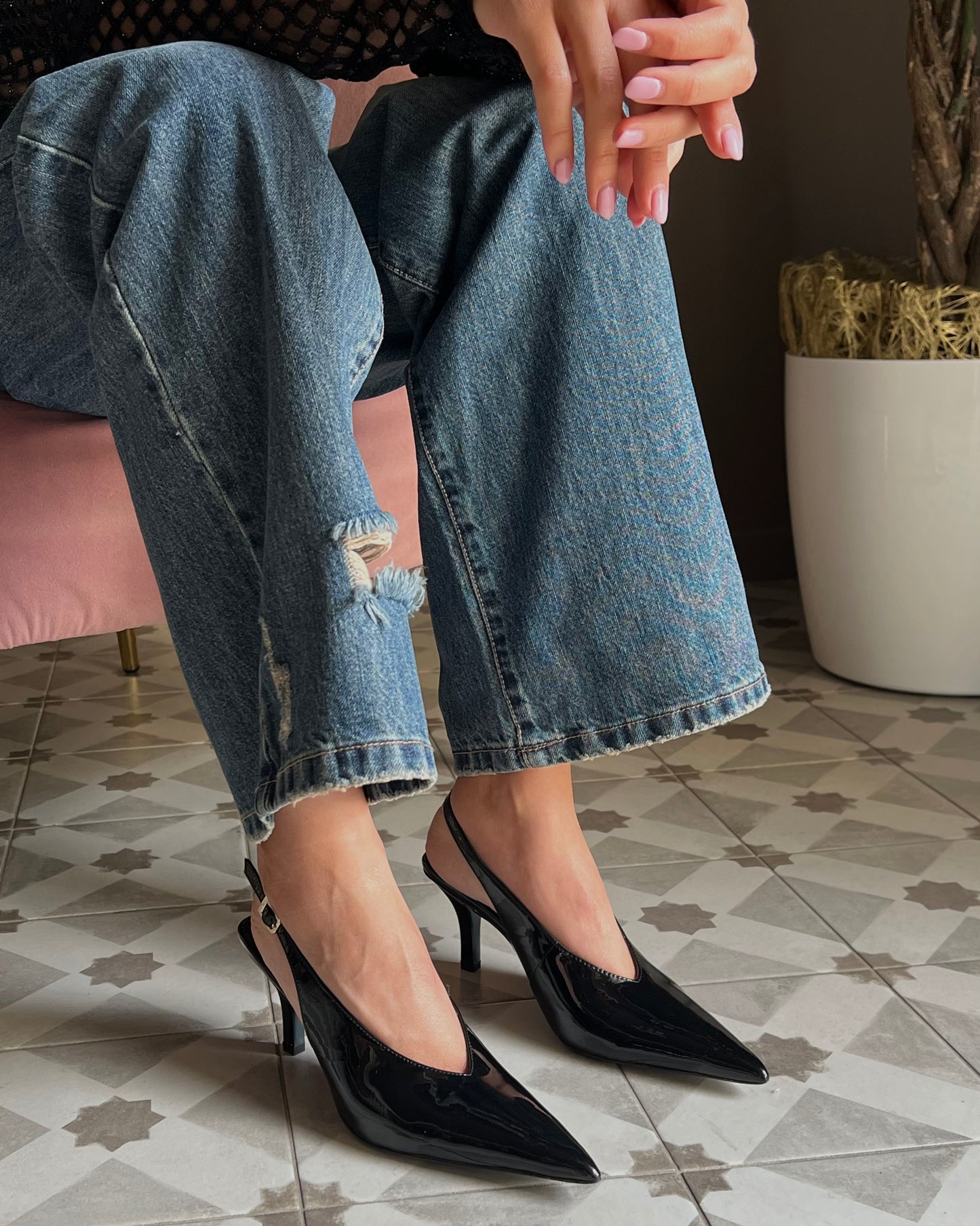 Slingback in vernice nera