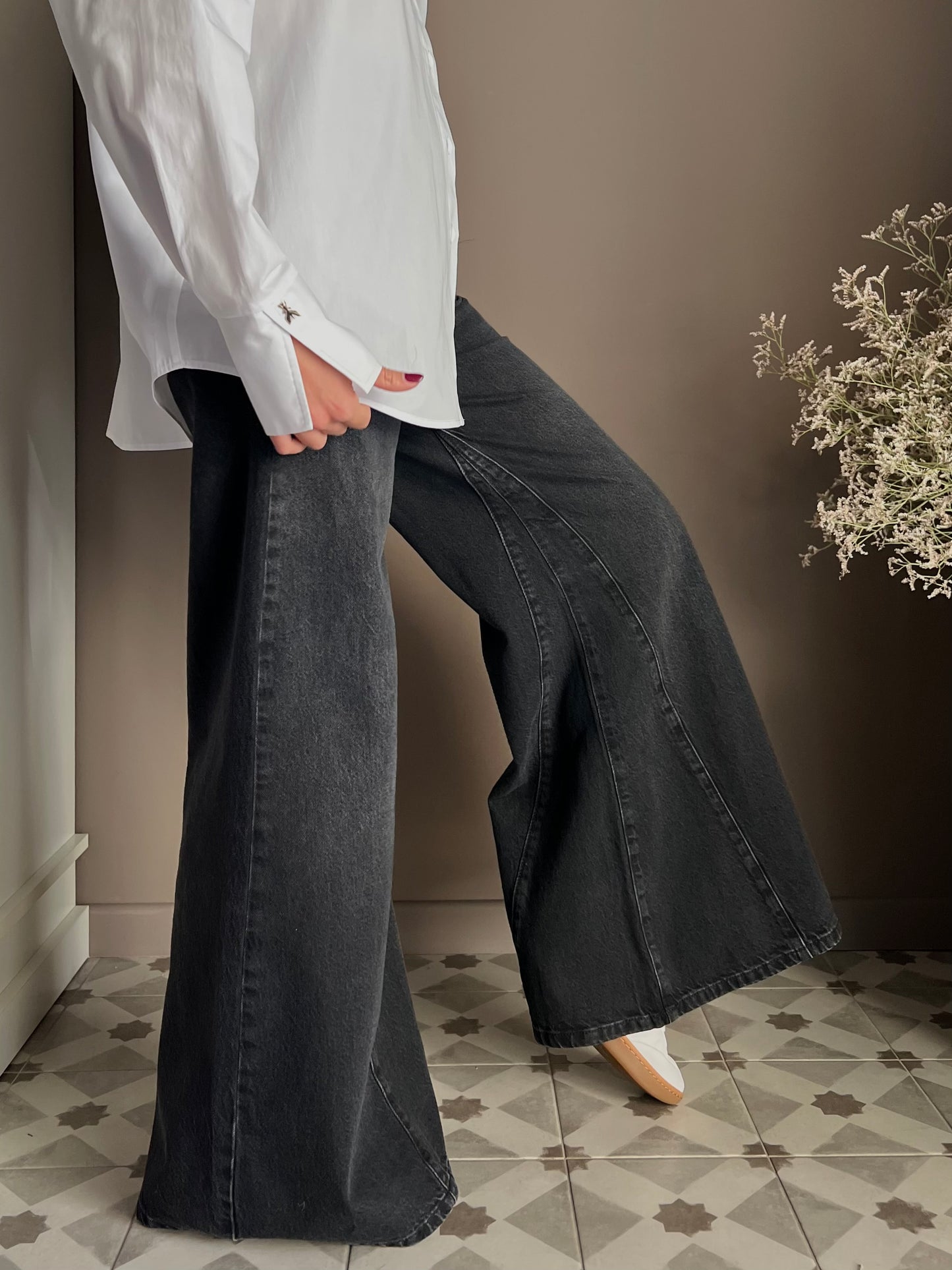 Pantalone denim vita alta gamba larga nero