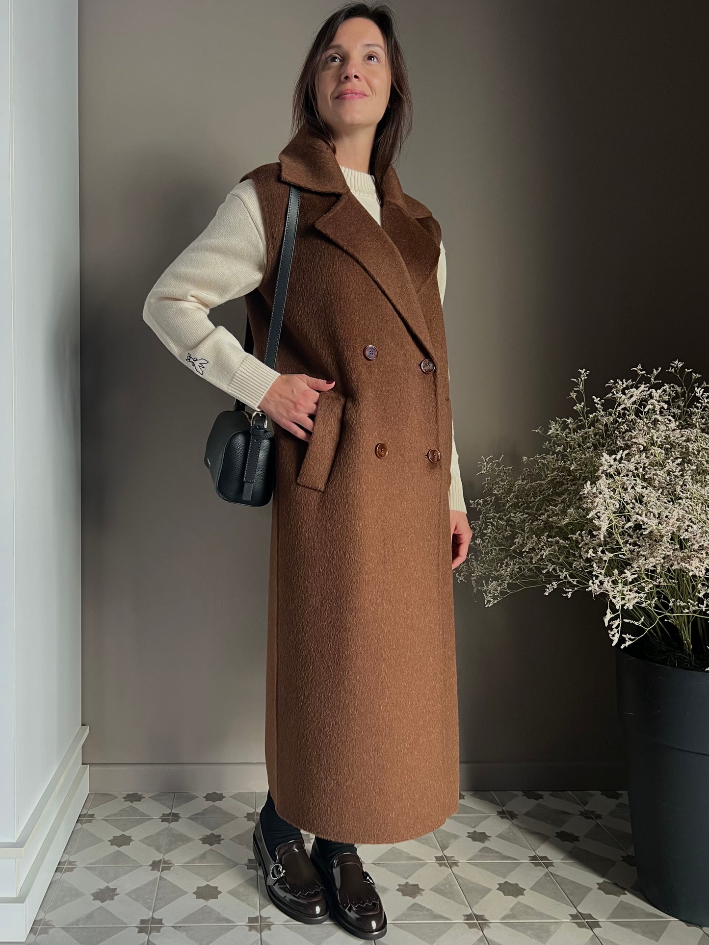 Cappotto smanicato in lana e alpaca
