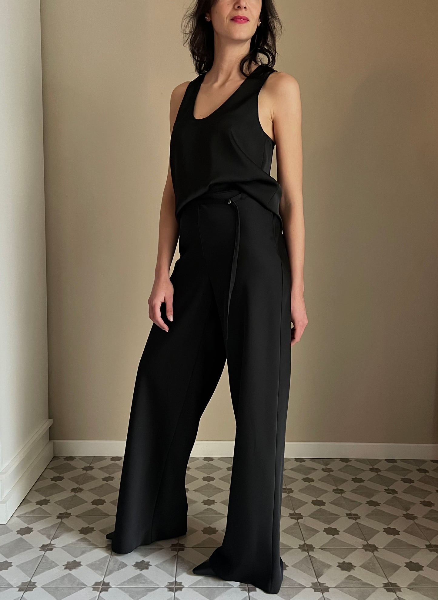 Pantaloni in raso con cinturino