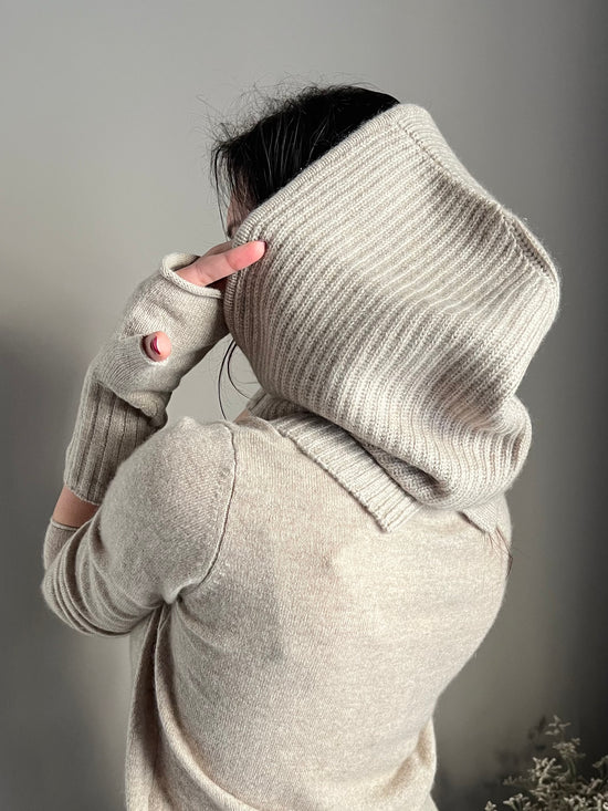 Cappuccio/Balaclava beige in cashmere
