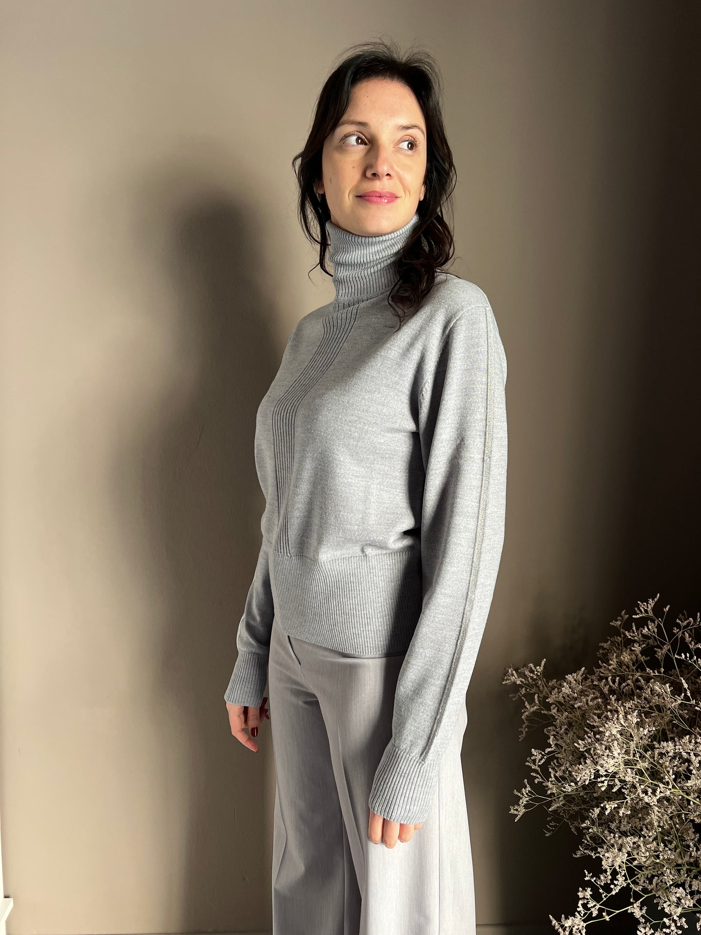 Maglia collo alto in 100% lana Mistery Grey