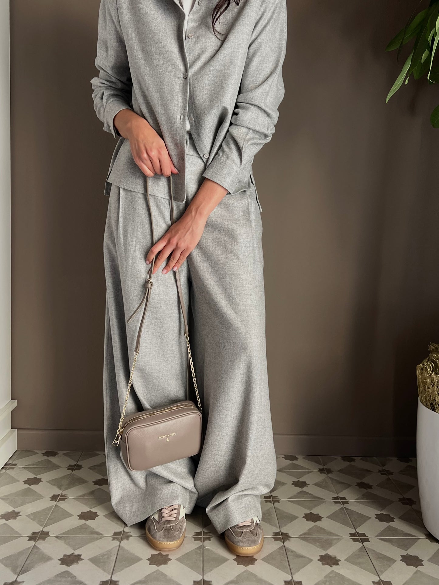 Tracolla piccola camera case taupe
