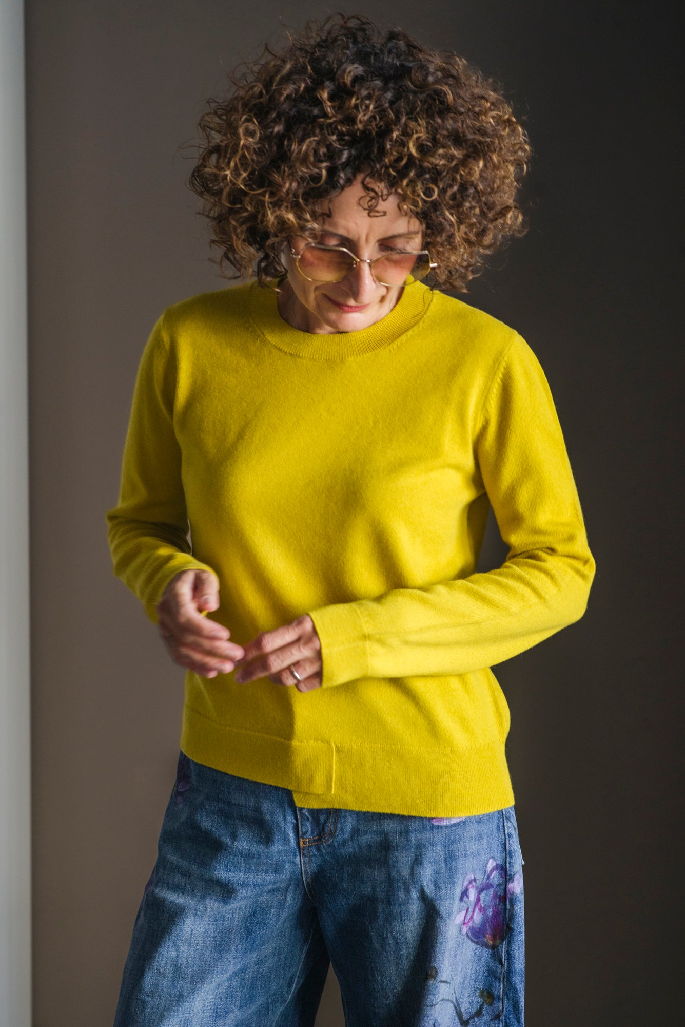 Maglia ocra girocollo misto cashmere