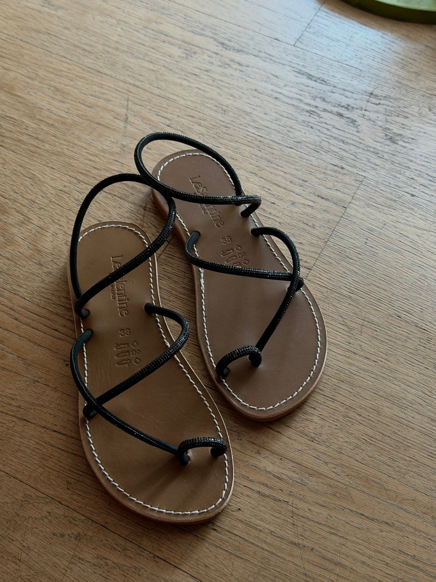 Sandalo Artigianale in Cuoio con Listini in Strass