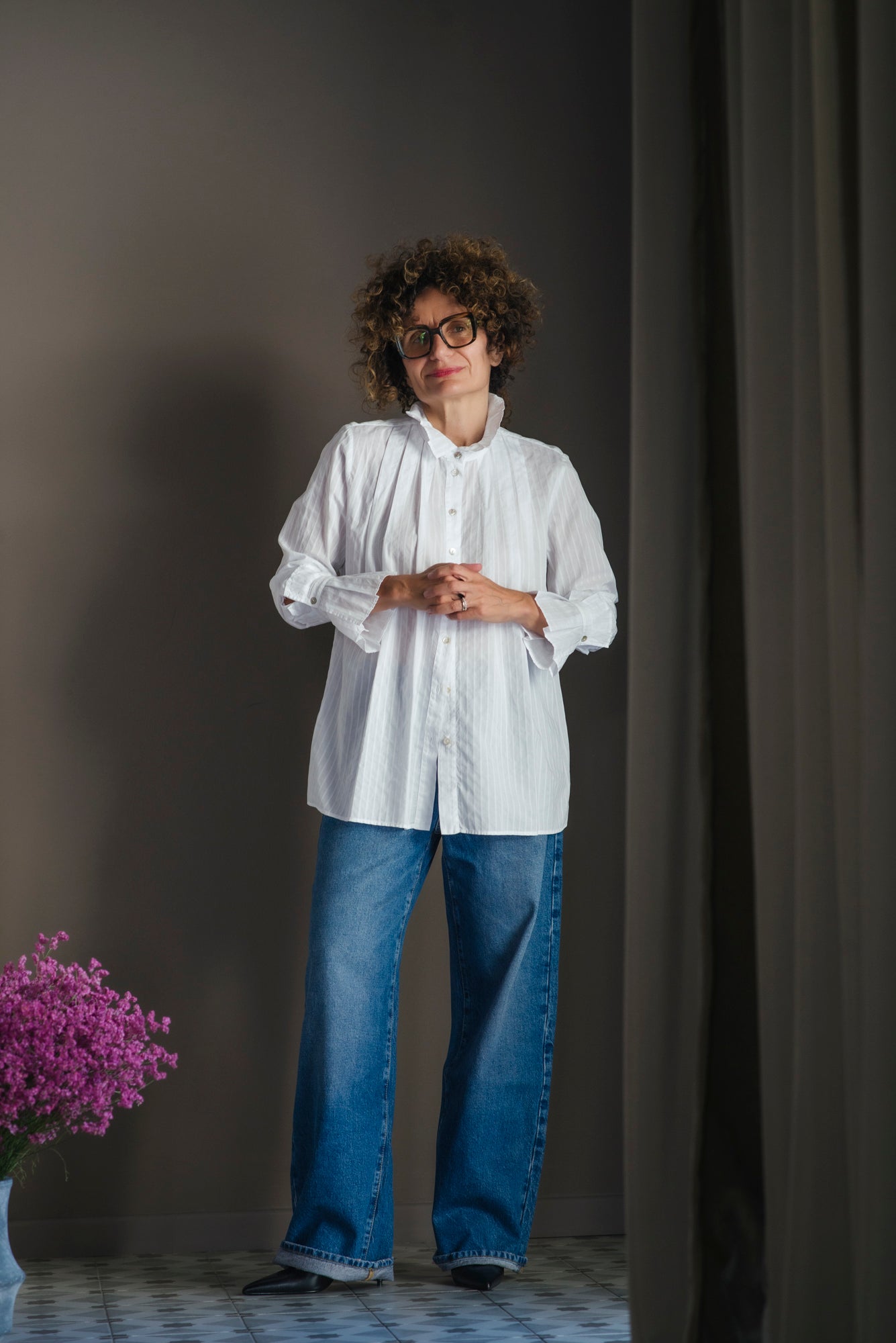 Camicia in cotone svasata con dettagli plisse bianca