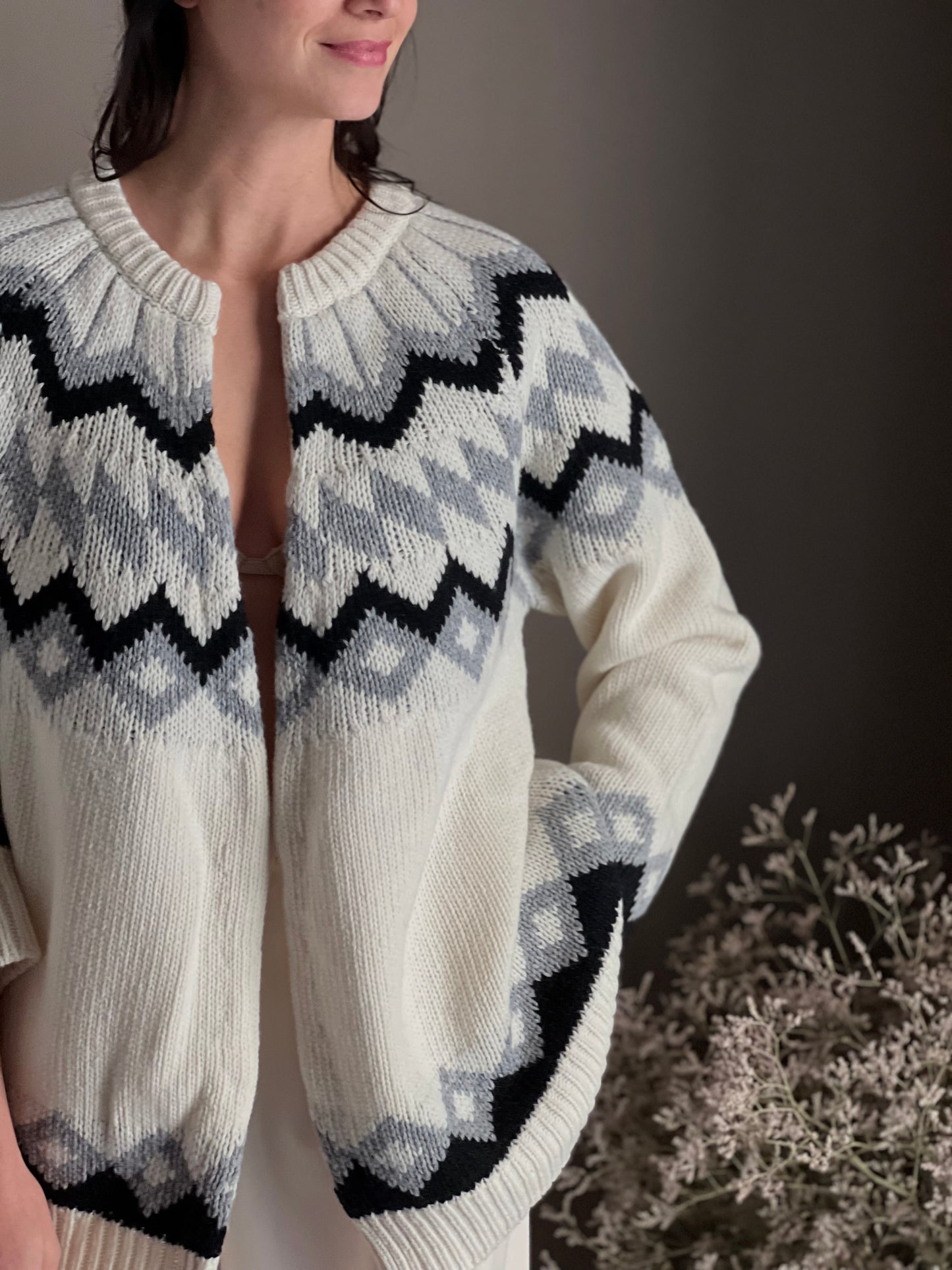Cardigan in lana con lavorazione nordica