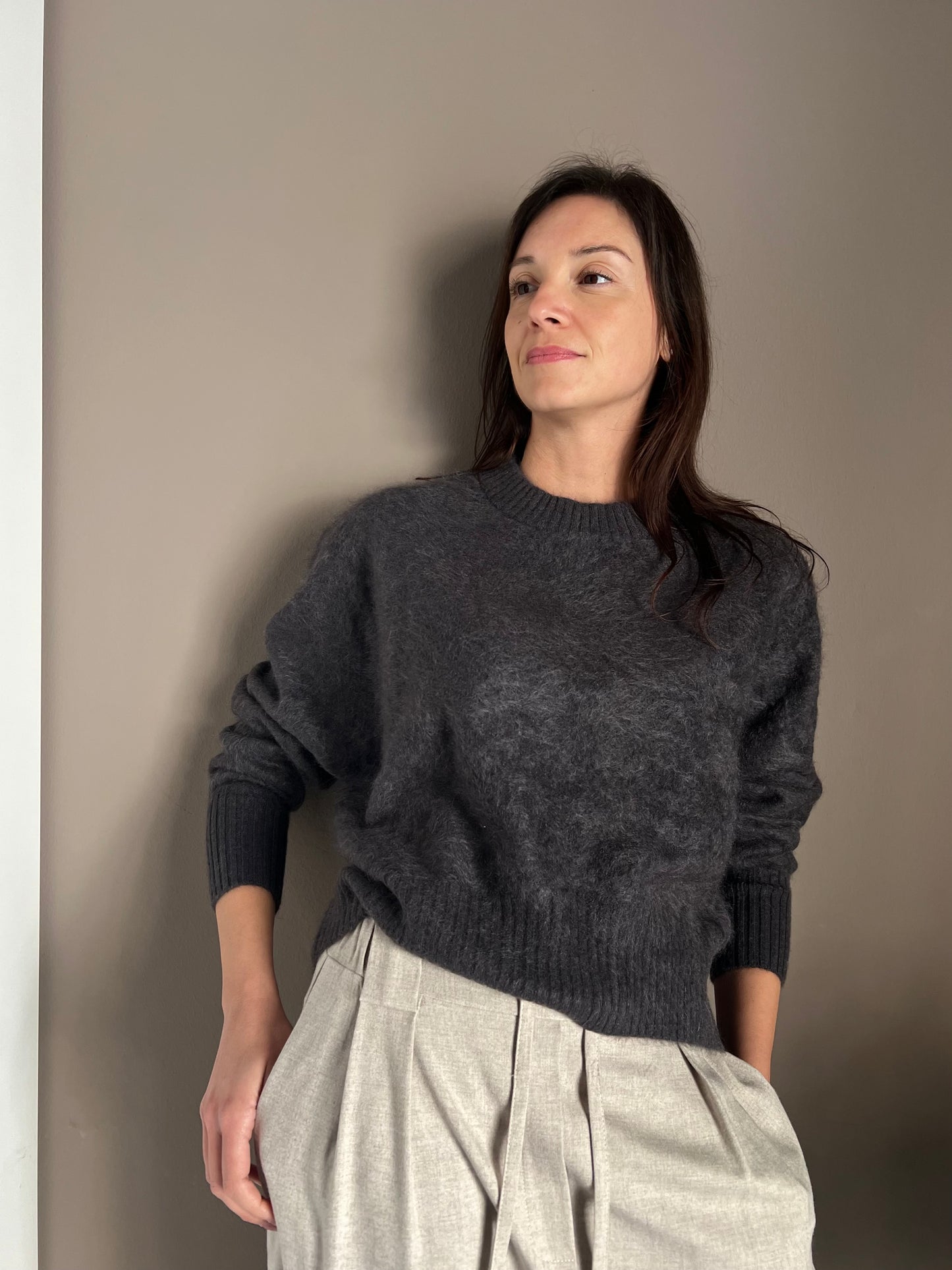 Maglia girocollo in Yak e Cashemire antracite