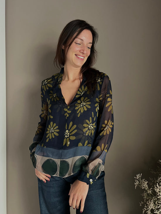 Camicia in fantasia floreale in seta e viscosa