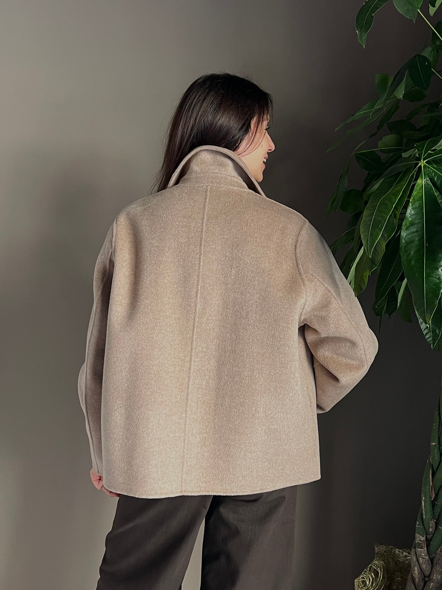 Giacca shacket in lana e cashmere beige