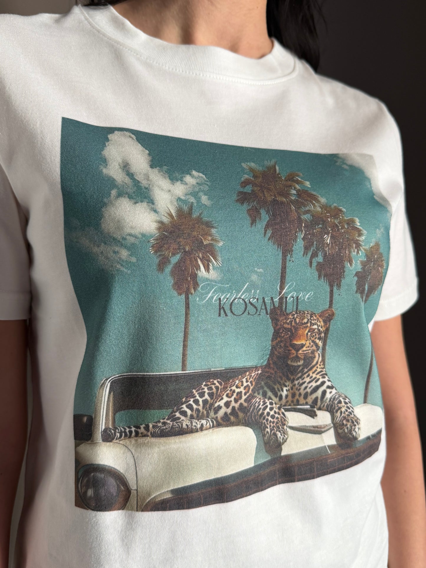 T-shirt con stampa Fearless love