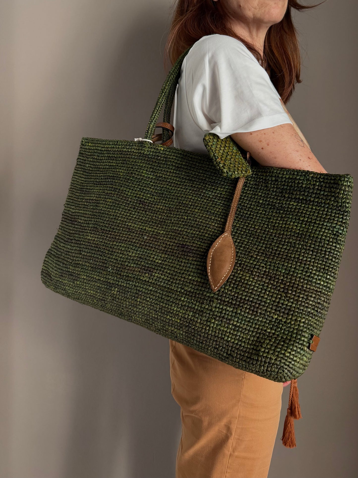 Borsa in rafia Alma Oliva