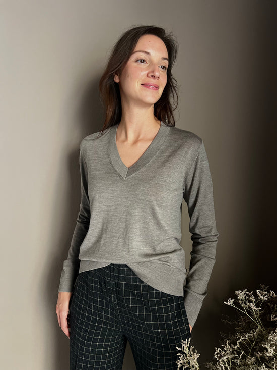 Maglia scollo a V in lana Greige