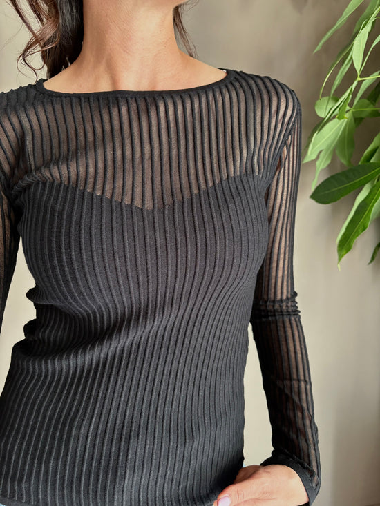 Maglia a costine trasparente