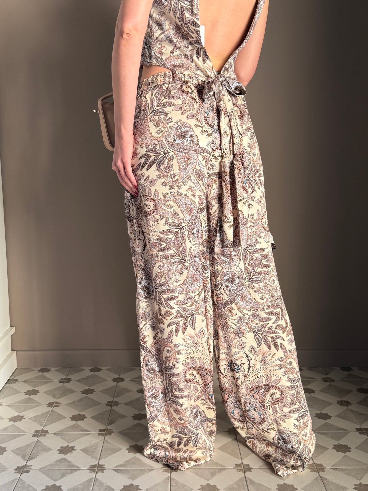 Pantalone fluido in fantasia