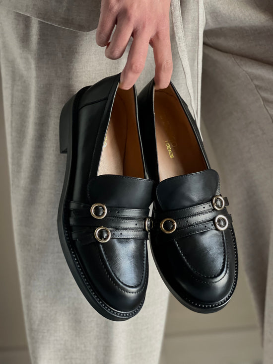 Mocassino in pelle con dettagli gold