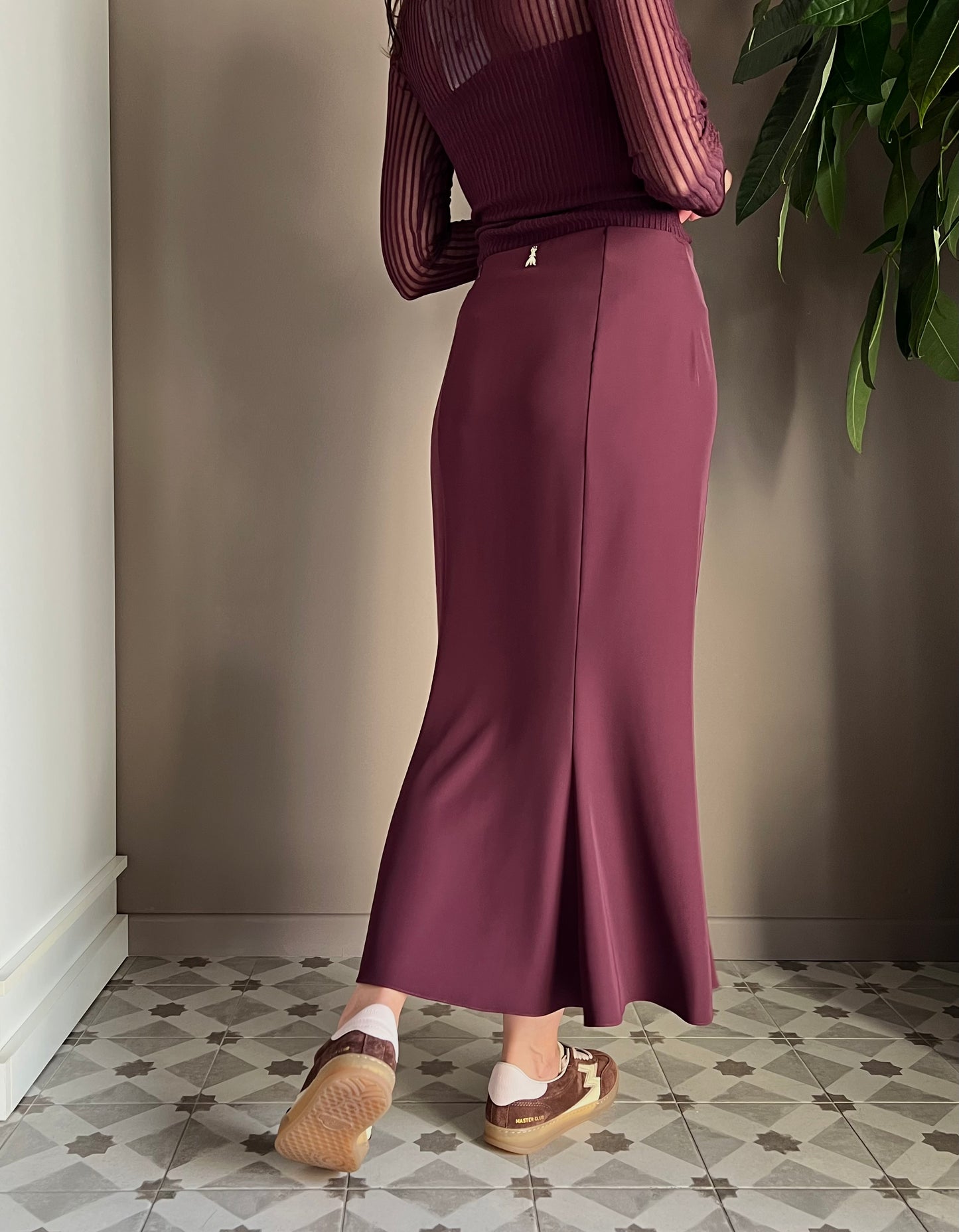Gonna longuette in crepe purple red