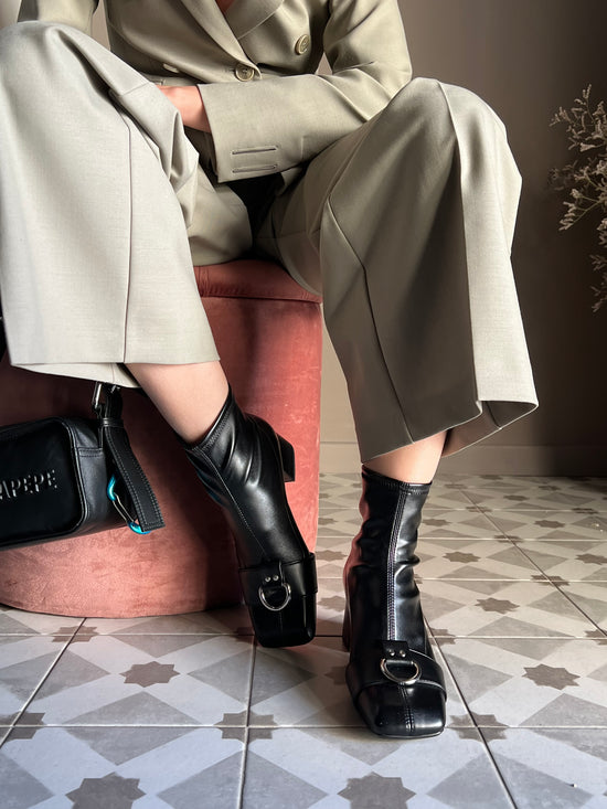 Stivaletto in nappa strech