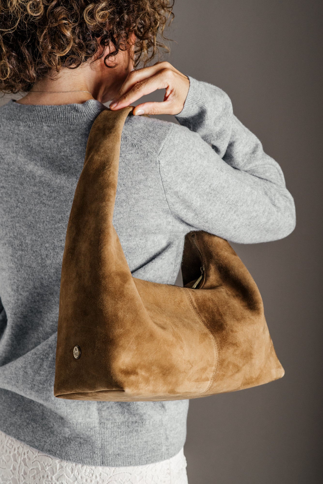 Borsa a Spalla in Camoscio Ash
