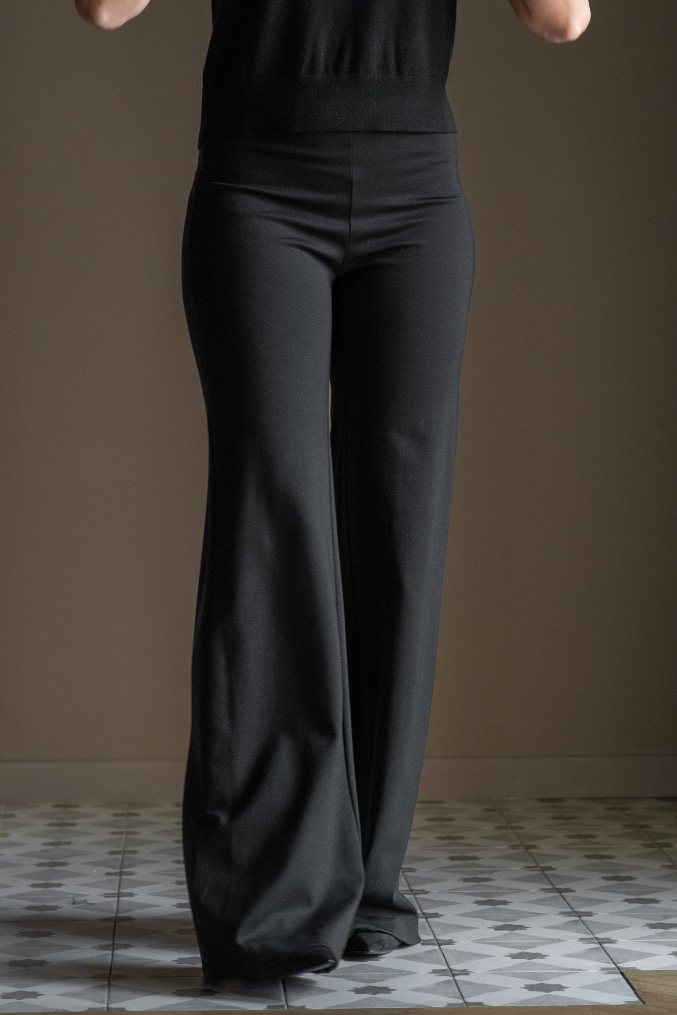 Pantalone a gamba larga in punto milano