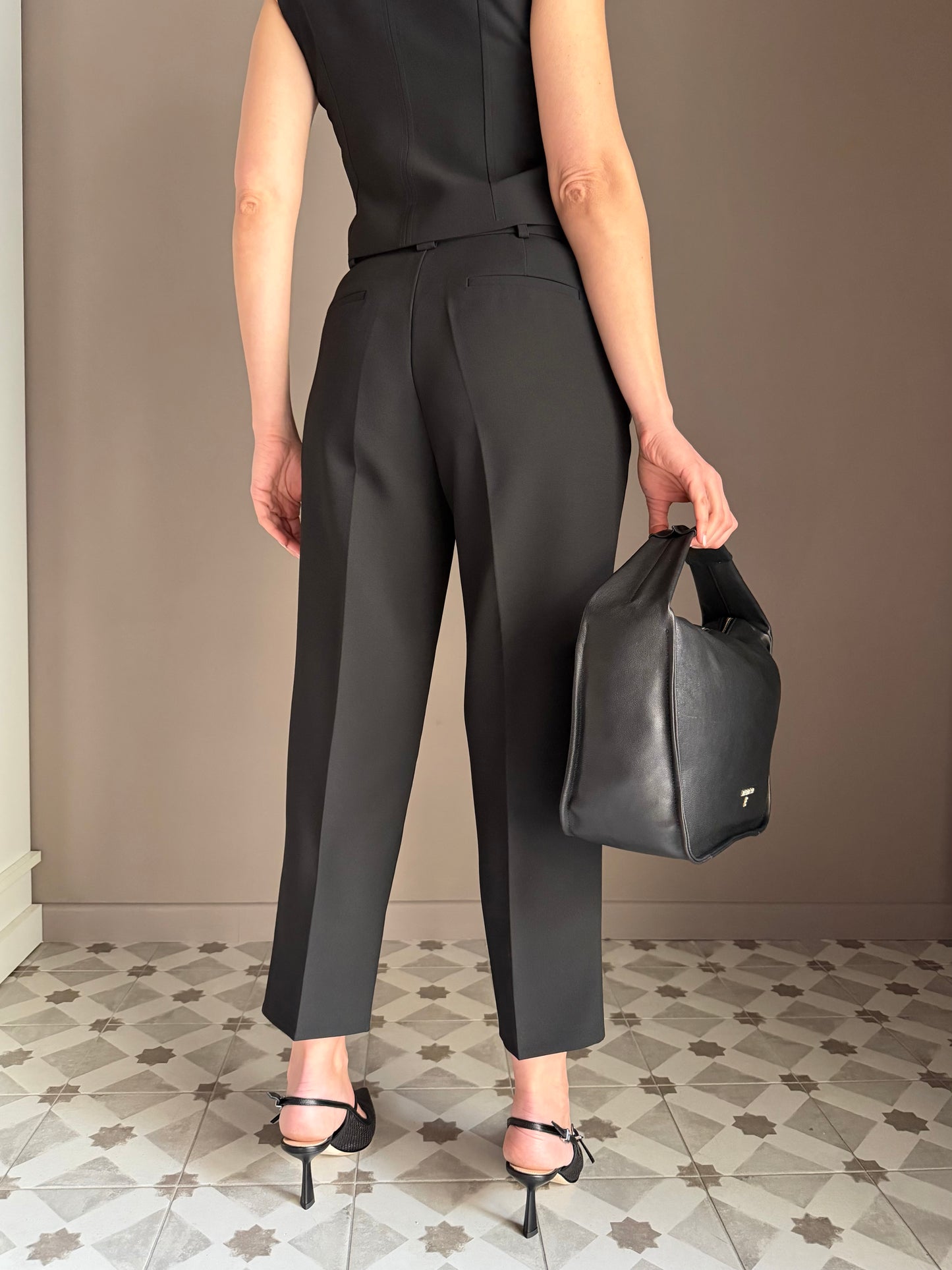 Borsa Hobo nera media in pelle