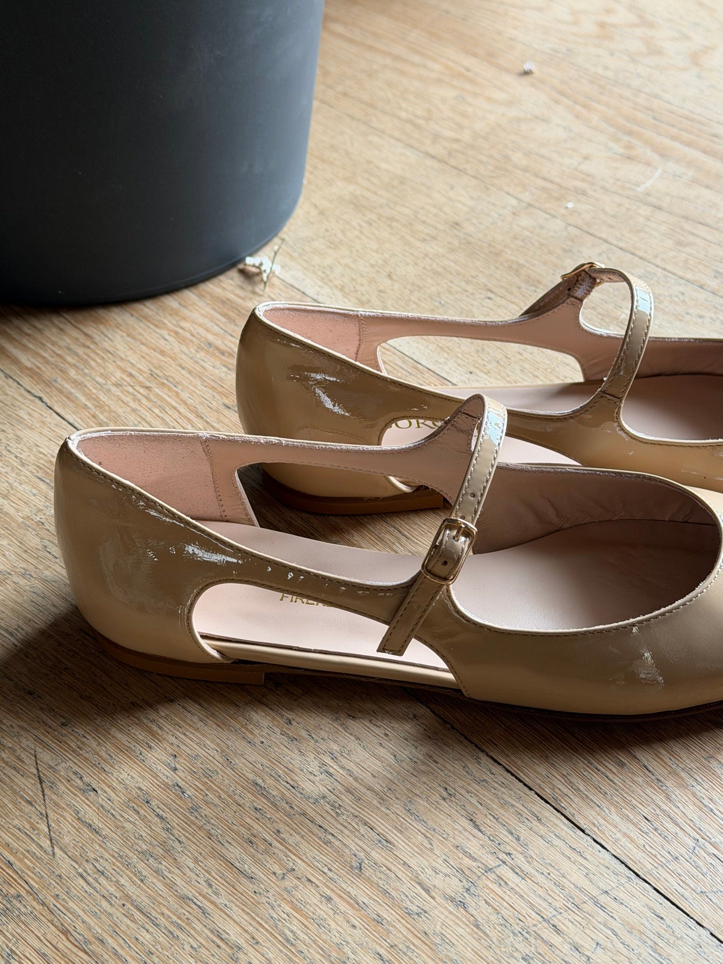 Mary Jane in vernice beige