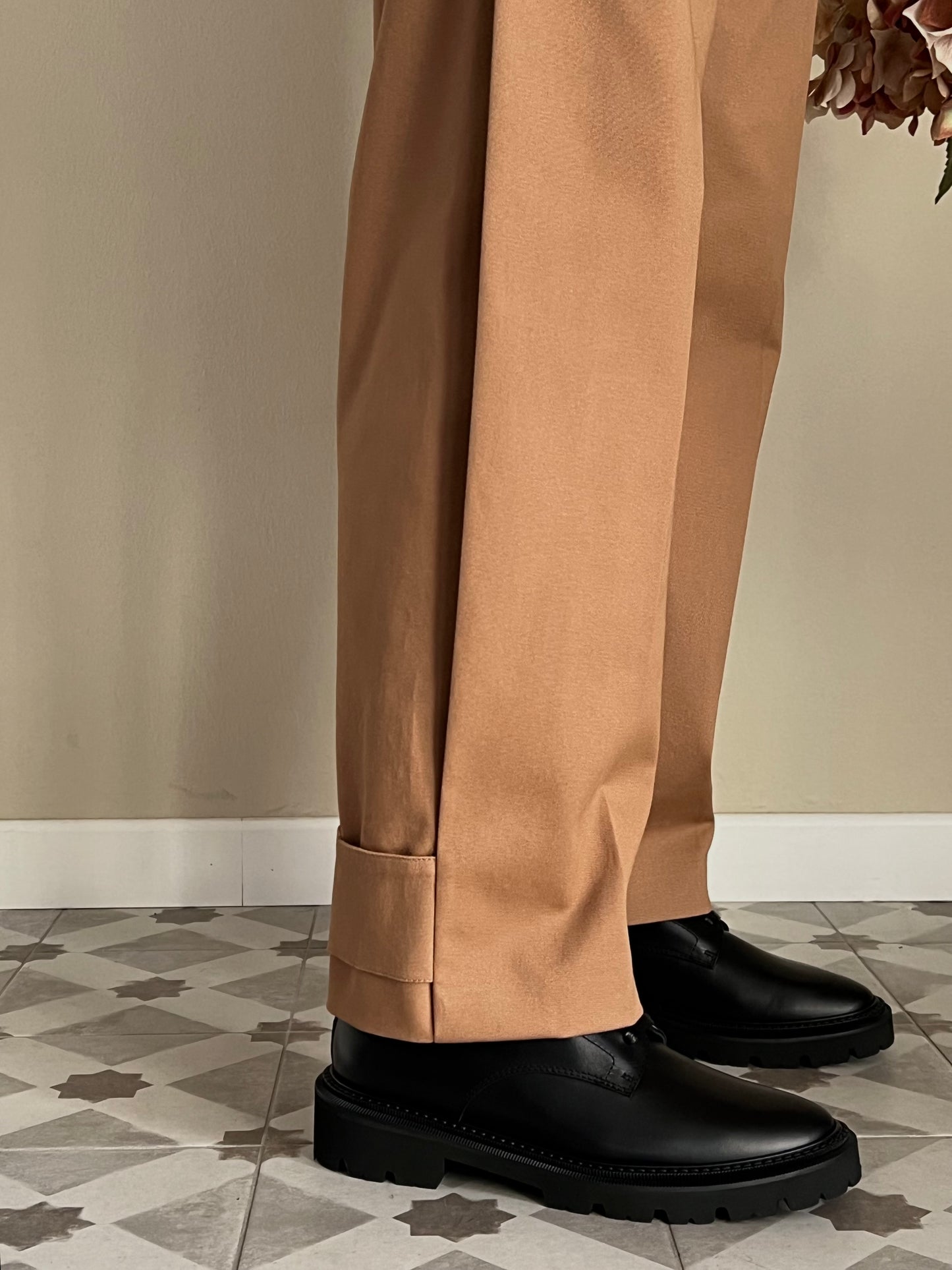 Pantalone alla caviglia in gabardine di cotone