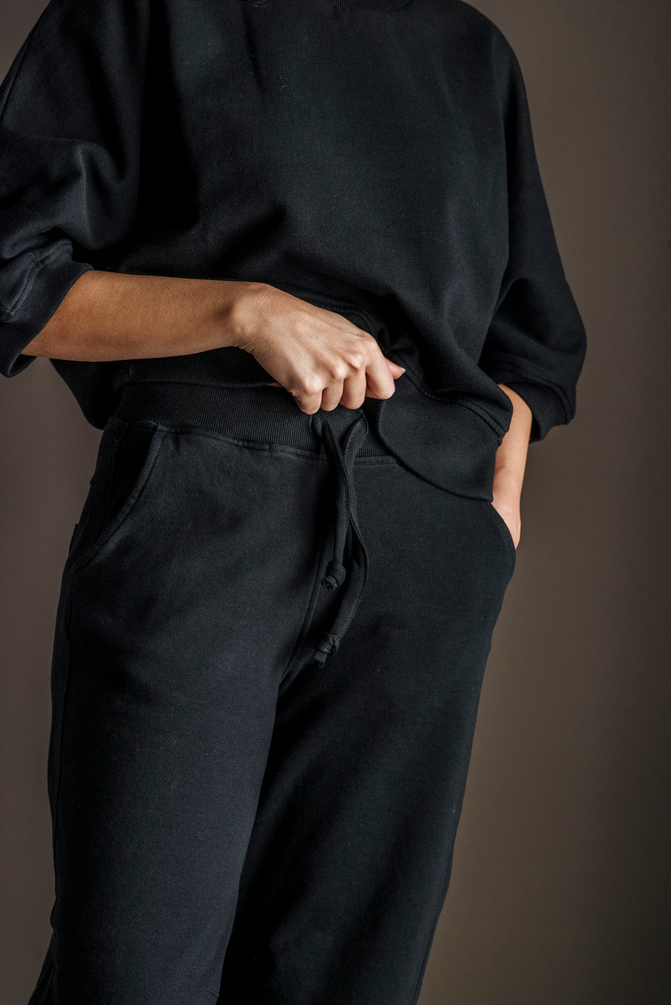 Pantalone in felpa Nero Noumeno Concept