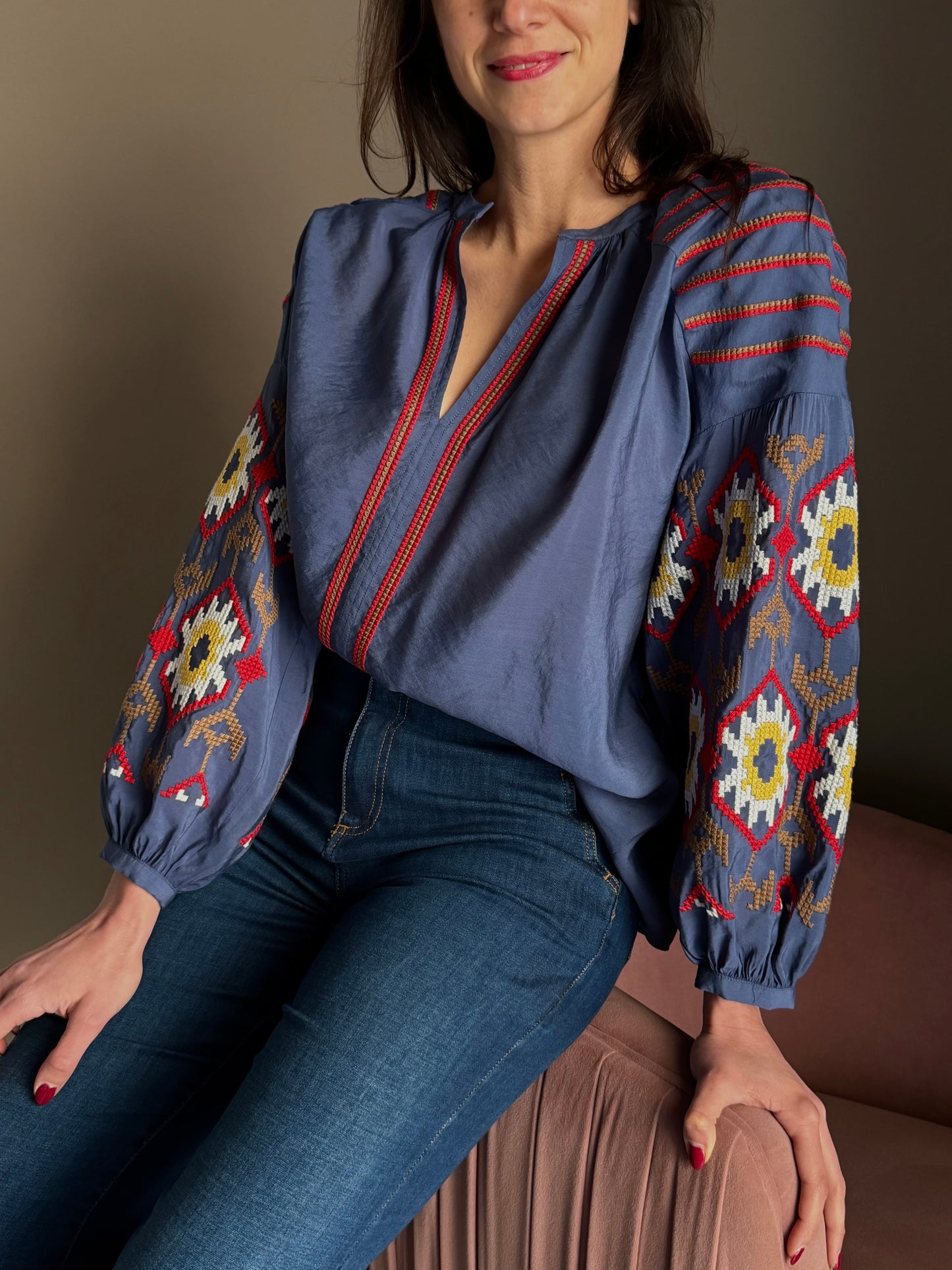 Blusa Iris con ricami